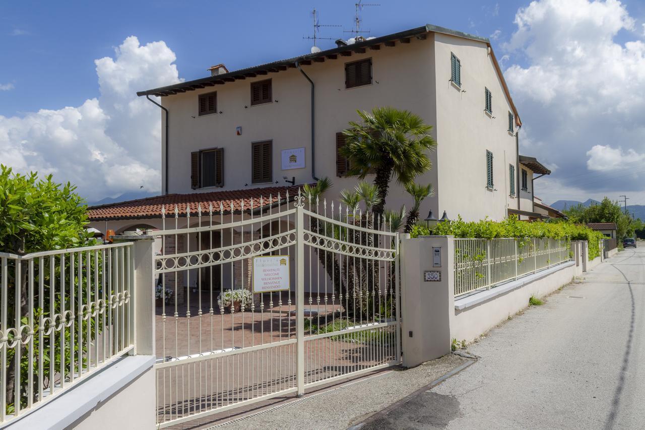 Bed and Breakfast Flori'S Viareggio Exteriér fotografie